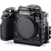 tilta-full-camera-cage-for-panasonic-s1r-ii.jpg