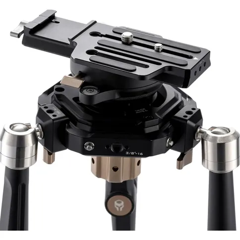 Tilta-Hydra-Articulating-Car-Mounting-System-with-Electronic-Suction-Cups-with-battery_2.jpg