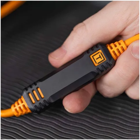 Tether-Tools-TetherPro-Optima-10G-USB-C-9-4m-straight-orange_4.jpg