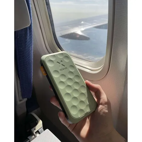 Xtorm-Powerbank-20W-Fuel-Series-5-10000mAh-Sage-Green_5.jpg