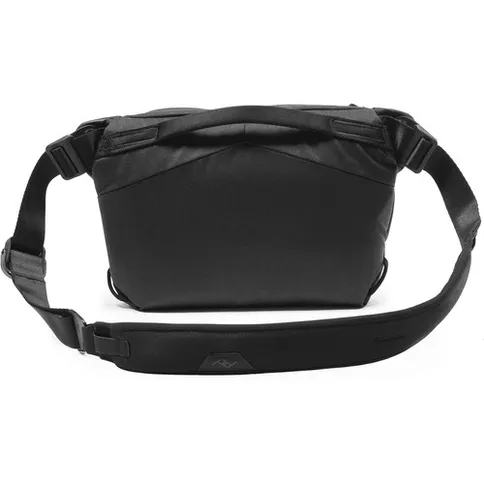 Peak_Design_Everyday_Sling_3L_v2_black_05.jpg