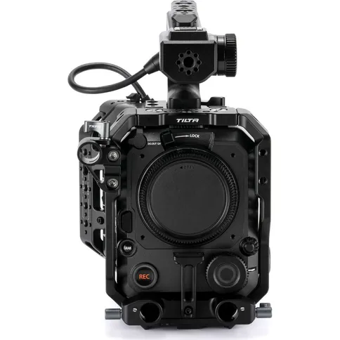 Tilta-Full-Camera-Cage-for-Fujifilm-GFX-ETERNA_3.jpg