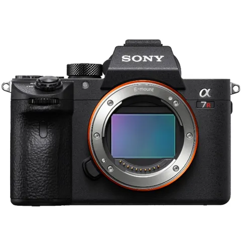 Sonya7riiiA.jpg