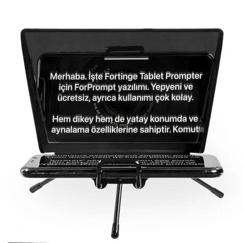 Fortinge_MIA-XL_Front_With_Smartphone.jpg