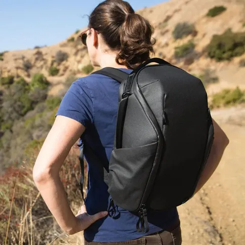 Peak-Design-Everyday-backpack-Zip-15L-V3-black_5.jpg