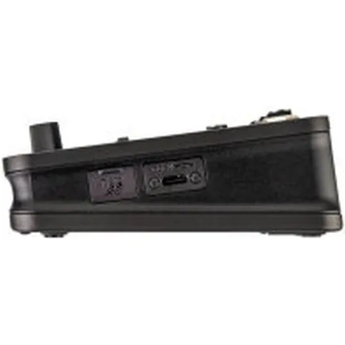 Zoom-L-6max-LiveTrak_3.jpg