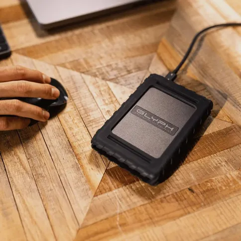 Glyph-Blackbox-Plus-4TB-Bus-powered-SSD-USB-C-3-2-Gen2_5.jpg