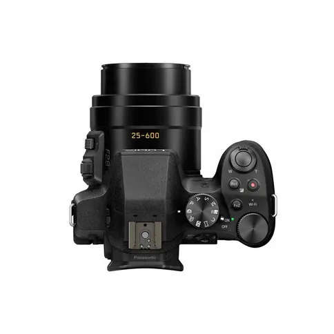 Lumix_FZ-330_3.jpg