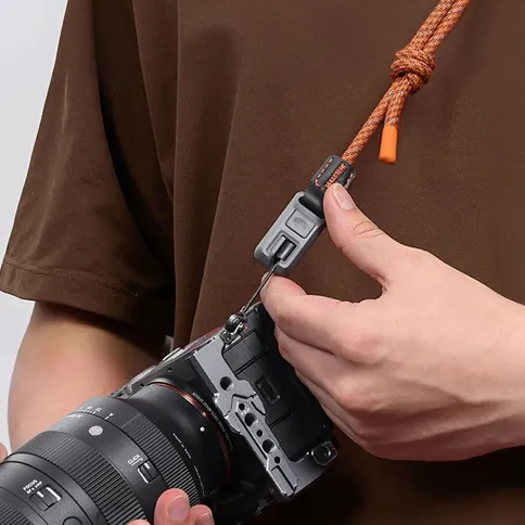 Ulanzi-CSS2-U-Snap-Lite-Camera-Strap-Shadow-Black_7.jpg