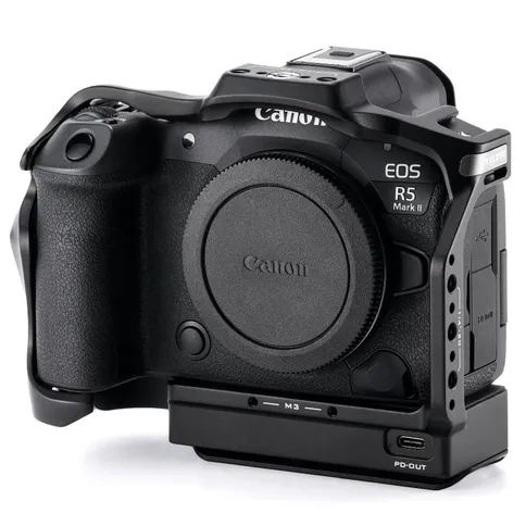 Tilta_Camera_Cage_Cooling_System_Canon_R5_Mark_II_2.jpg