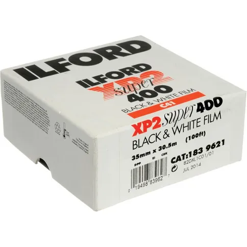 Ilford-XP2-Super-135-30-5m-film_1.jpg