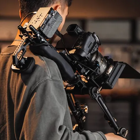 Tilta_Camera_Cage_Cooling_System_Canon_R5_Mark_II_6.jpg