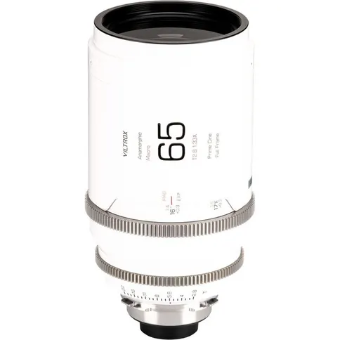 Viltrox-EPIC-65mm-T2-8-Macro-1-33x-PL-Full-Frame-Anamorphic-Cine-Lens-Blue-Flare_3.jpg